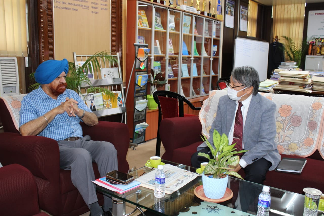 Consul-General of Japan Mr.TAGA Masayuki along with Culture Head Ms. Miyuki Inoue called-on Vice-Chancellor Prof. Gurmeet Singh on 17.08.2021 to discuss the Japanese Language Studies in PU. Also a brief interaction with all Deans/HoDs/Centre Heads, was held during his visit.