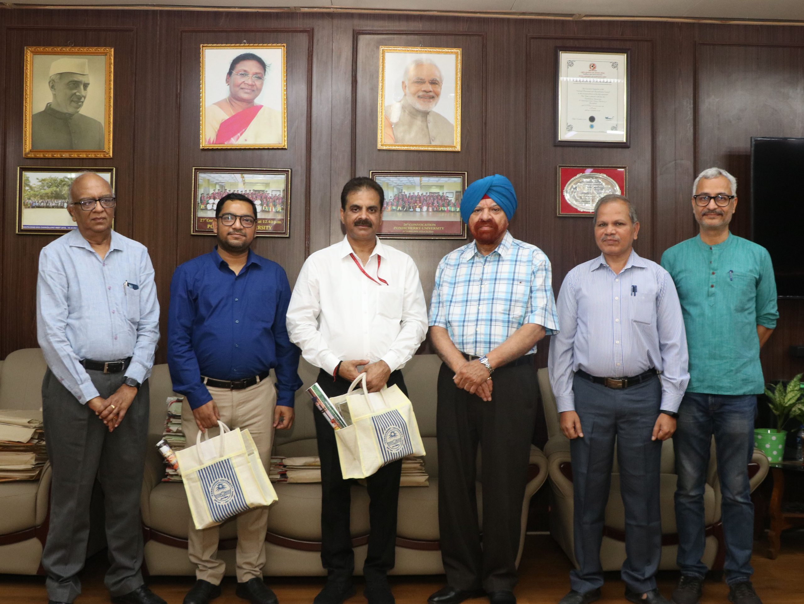 Members of Official Language Implementation Committee, Shri J.K. Tripathi, Joint Secretary, UGC and Shri M.S. Sarma, Deputy Secretary, UGC, visited Pondicherry University on 06.04.2023